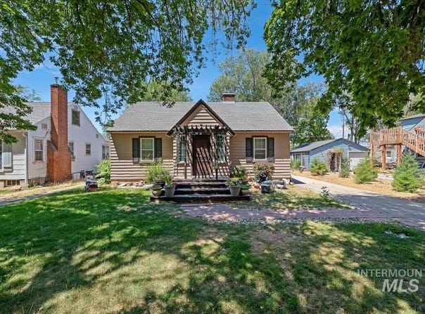 267 Pierce St, Twin Falls, ID 83301