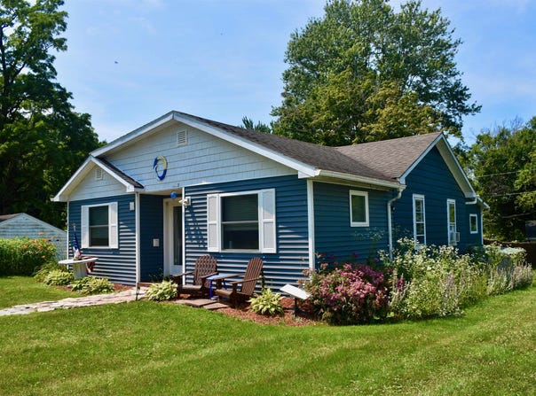 23 Mooney Drive, Alburgh, VT 05440