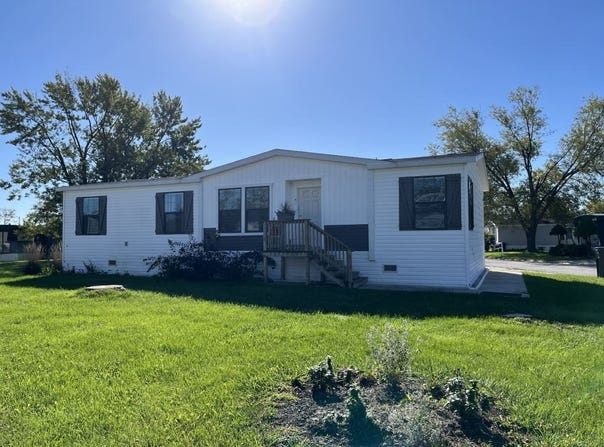 89 Robin Road, Beecher, IL 60401