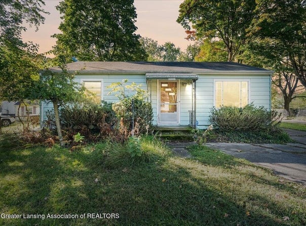 1617 Hillcrest Street, Lansing, MI 48910