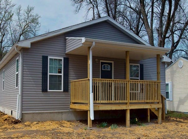 109 S Vermont, Green Ridge, MO 65332