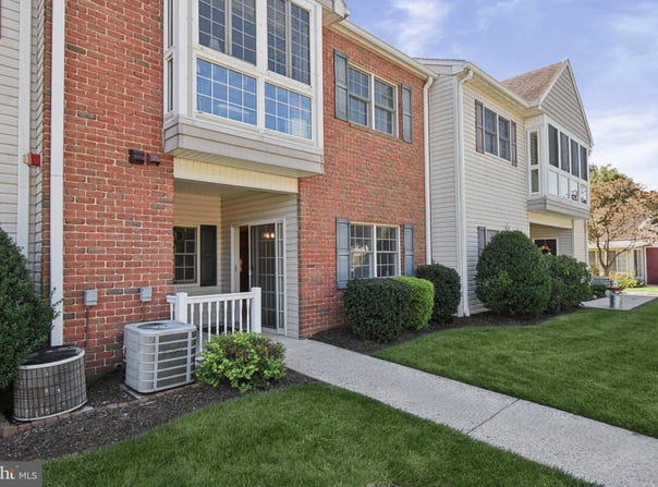 2461 E HIGH Street, POTTSTOWN, PA 19464