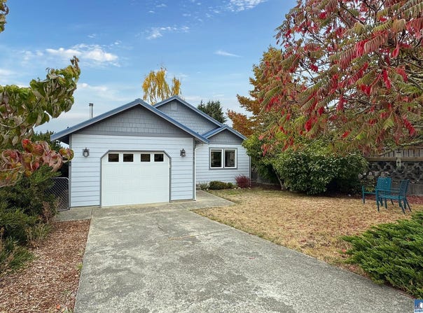 1111 E 6th Street, Port Angeles, WA 98362