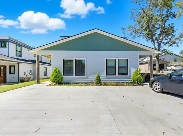 1309 S 5th Avenue, Denison, TX 75021
