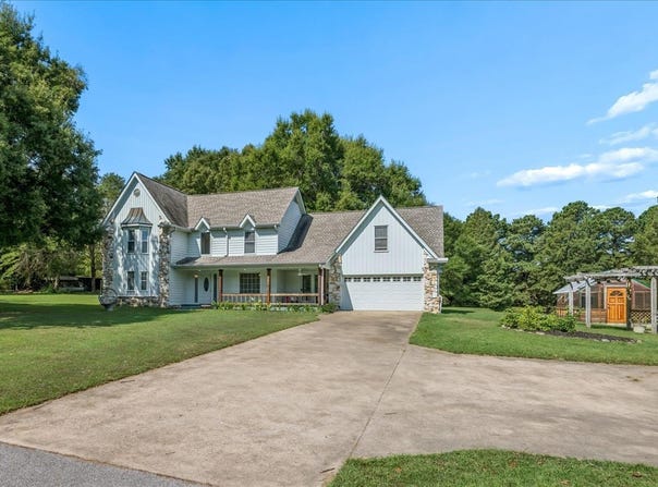 5061 EAGLES NEST Rd, Bartlett, TN 38002