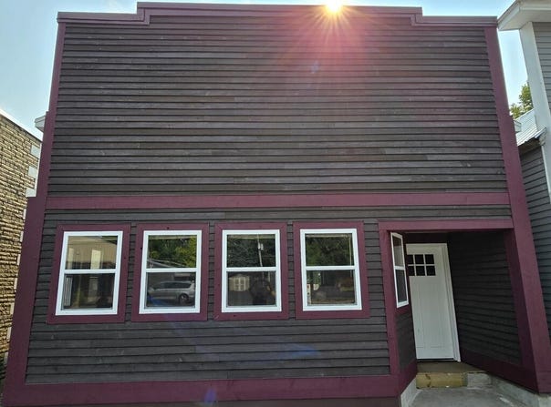 229 N Main St, Oconto Falls, WI 54156