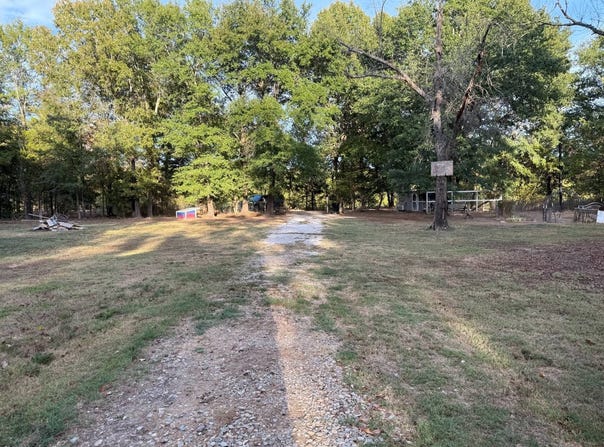 1368 N 4155 Rd, Hugo, OK 74743