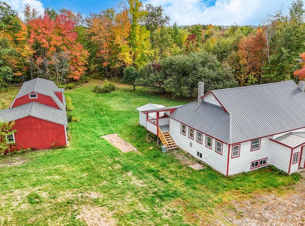 355 Old Town Road, Hudson, ME 04449