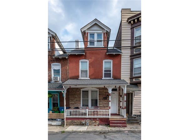 1138 W Maple Street, Allentown City, PA 18102