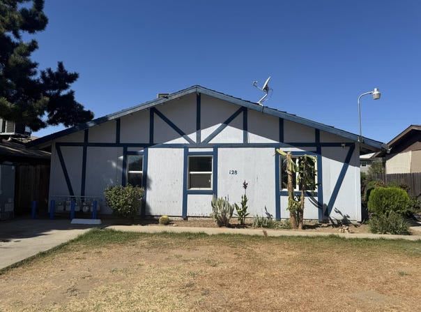 128 Park Street, Madera, CA 93637