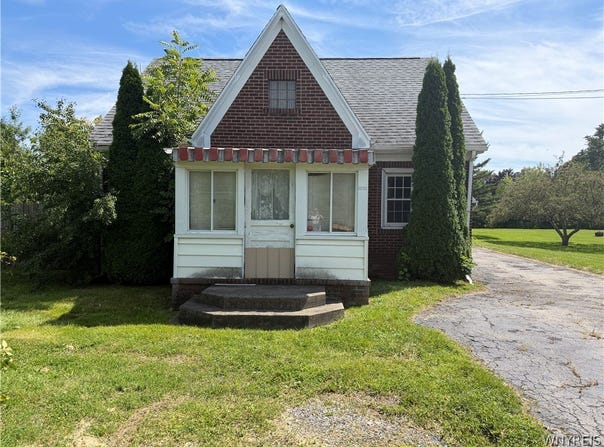 1036 Saunders Sett Road, Lewiston, NY 14305