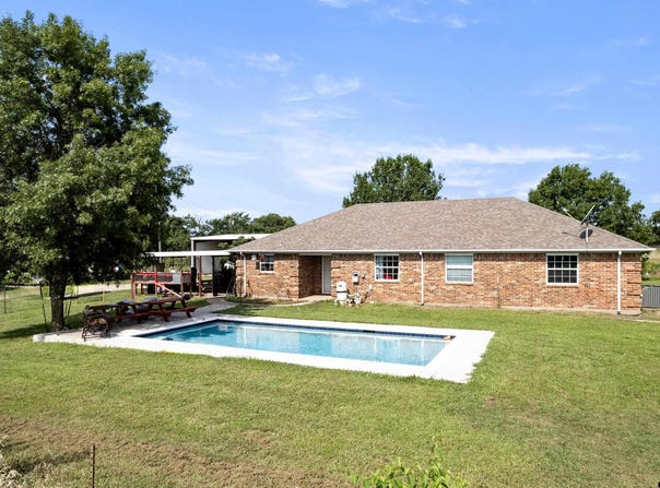 6414 CR 3205, Campbell, TX 75422