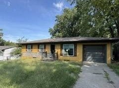 8958 E 54th St, Raytown, MO 64133