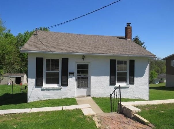 236 S Hickory, GALENA, IL 61036