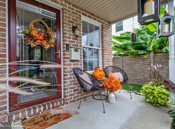 HELLERTOWN, PA 18055