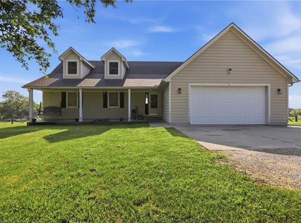 14711 NE State Route E Highway, Adrian, MO 64720