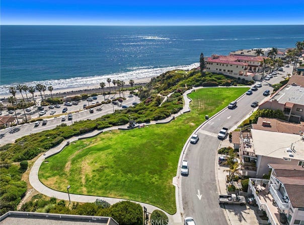 250 Avenida Lobeiro, San Clemente, CA 92672