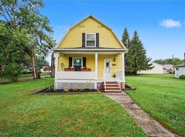 176 S Johnson Road, Sebring, OH 44672