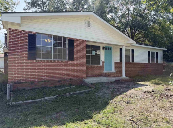201 Young St, Brewton, AL 36426