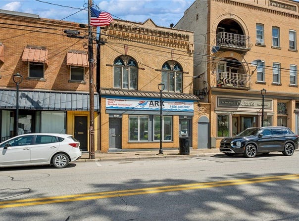 532 Broadway Blvd, Pitcairn, PA 15140