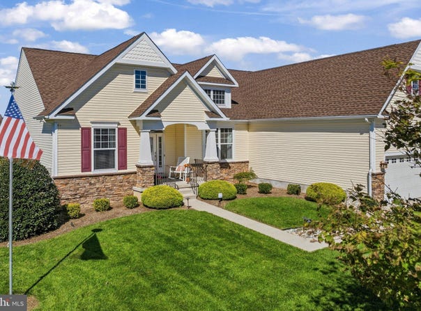 38 GRANITE Lane, CARNEYS POINT, NJ 08069