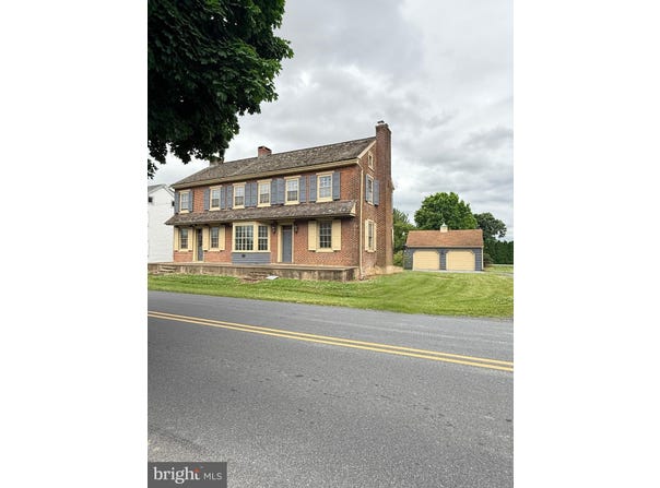 4 COVERED BRIDGE Road, OLEY, PA 19547