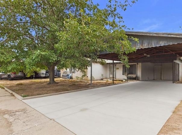 1509 S Cowan St, Pecos, TX 79772