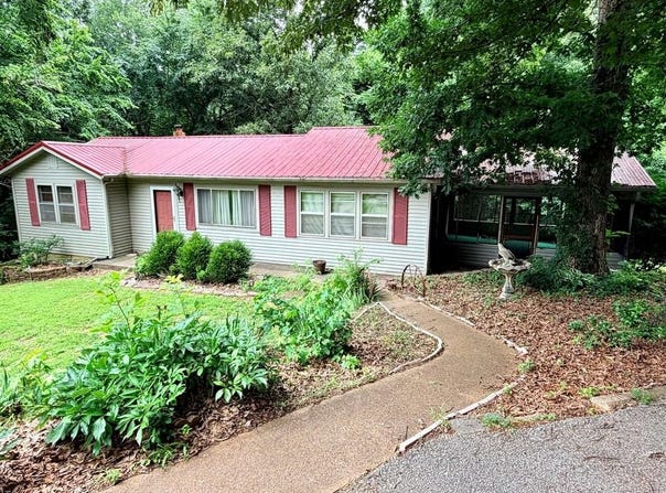 2155 Spring Hill Rd, PARIS, TN 38242
