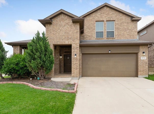 1713 Falling Star Drive, Fort Worth, TX 76052