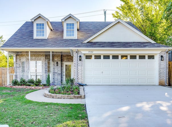 1502 Shadow Run, Weatherford, TX 76086