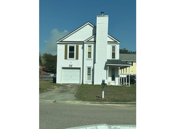 2 Manor Boulevard, Hanahan, SC 29410