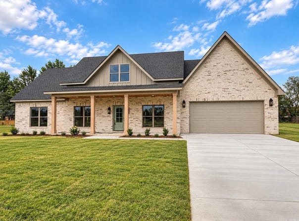10 Crescent Cove, Ward, AR 72176