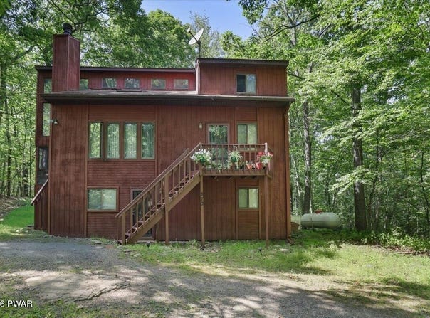 158 Saunders Drive, Bushkill, PA 18324
