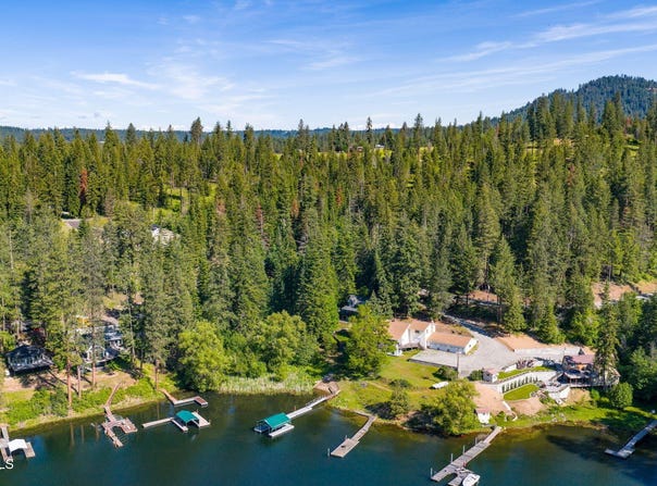 19503 E Hayden Lake Rd, Hayden, ID 83835