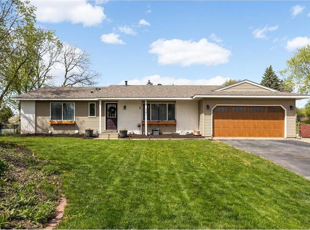 1741 Palisade Circle, Eagan, MN 55122