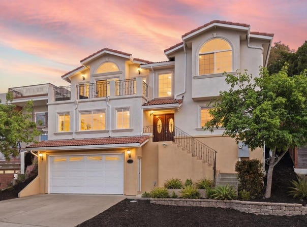 2390 Rainbow CT, HAYWARD, CA 94542