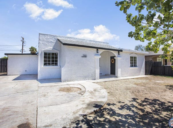 740 Lenrey Ave, El Centro, CA 92243