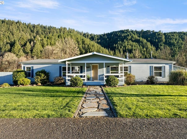 11119 N MYRTLE Rd, MyrtleCreek, OR 97457