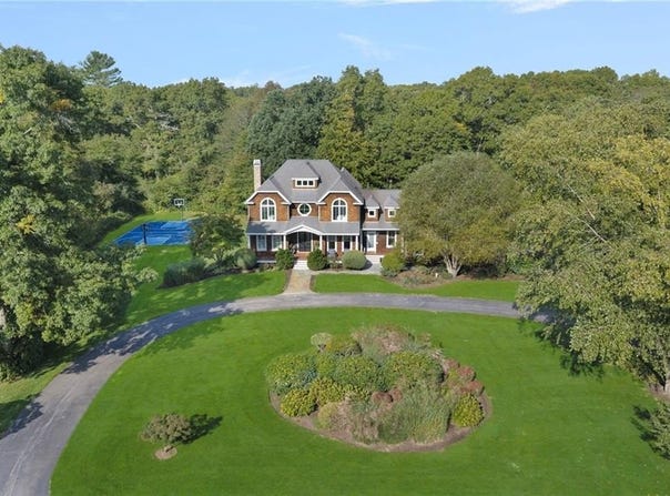 357 Congdon Drive, South Kingstown, RI 02879