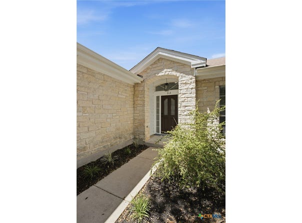 312 Debora Drive, Georgetown, TX 78628