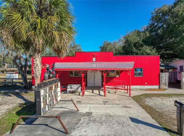 2451 SE HIGHWAY 41, MORRISTON, FL 32668