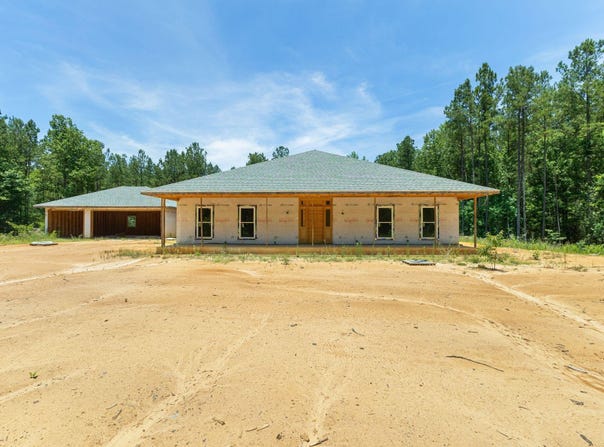 313 SpurLine Rd, Ellisville, MS 39437