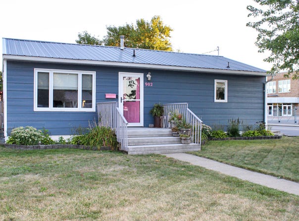 902 NE 9th Avenue, Aberdeen, SD 57401