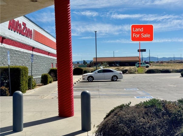 Main, Hesperia, CA 92345