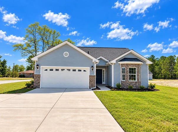 1204 Log Cabin Rd., Loris, SC 29569