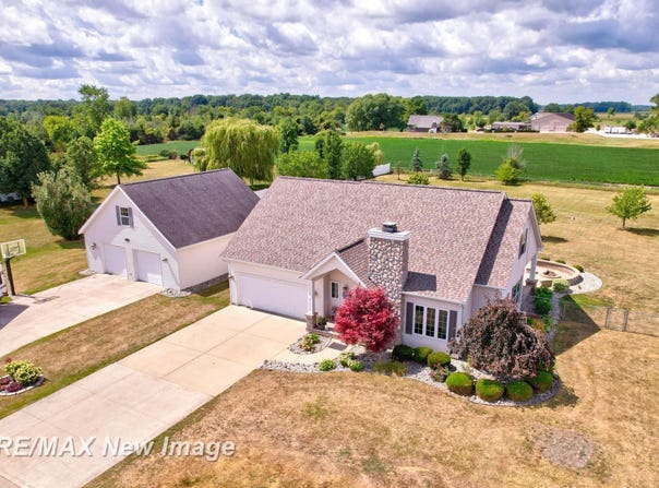 4881 N Gleaner Road, Freeland, MI 48623