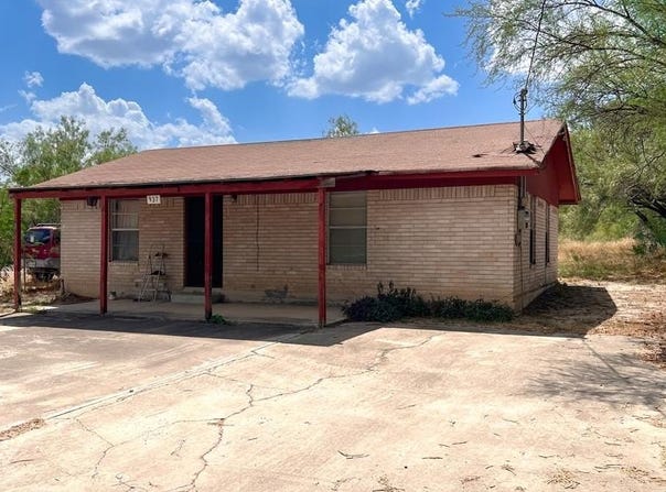 937 Calle Frente, Eagle Pass, TX 78852