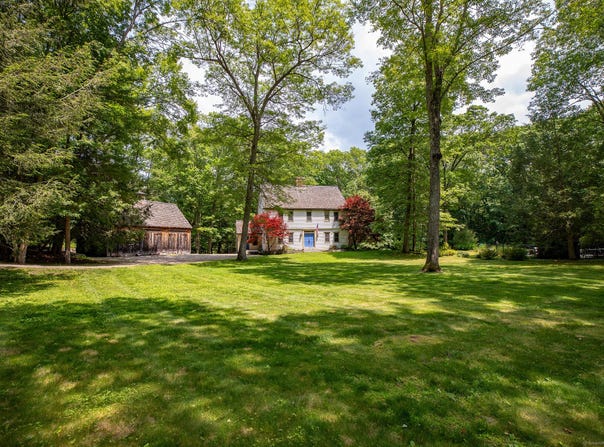 33 Sentry Hill Road, Roxbury, CT 06783