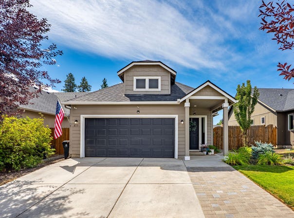 613 SE Glencoe Place, Bend, OR 97702