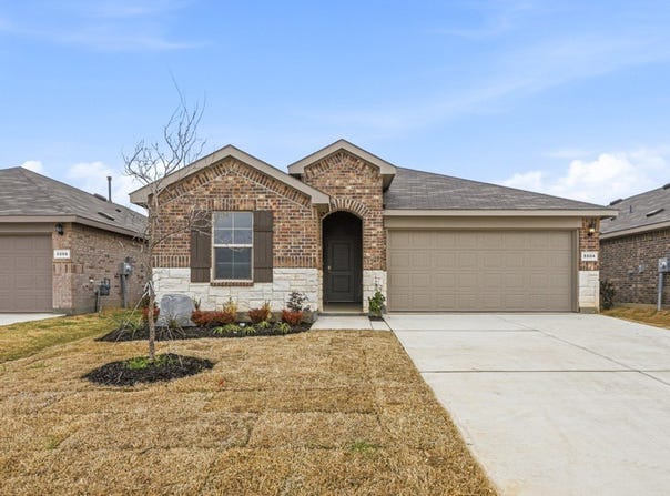 1908 CHEROKEE Lane, Cleburne, TX 76033